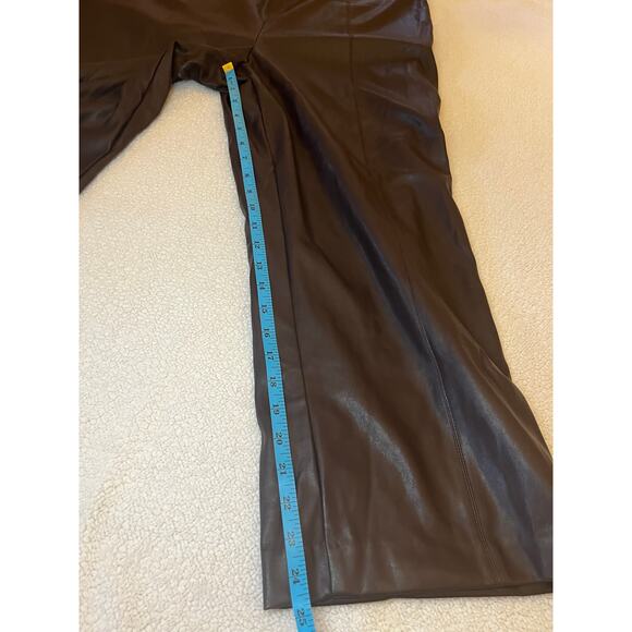 NWT Ann Taylor Straight Ankle Faux Leather Pant - size 16 - Picture 3 of 5